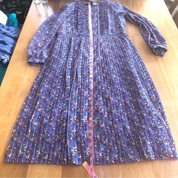 Vintage Ruffles Pleats Floral Dress Long Sleeve Colorful Fuchsia Lavender Silky - Picture 16 of 16